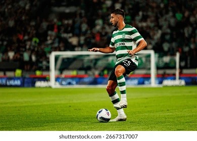 足球——欧冠：皇家马德里晋级八强