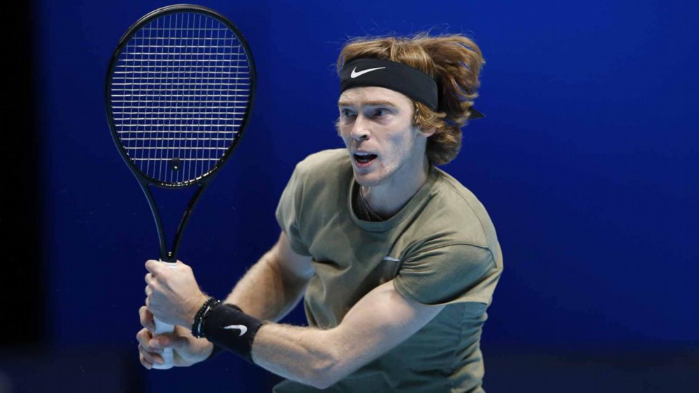 这对最近的 这对最近的